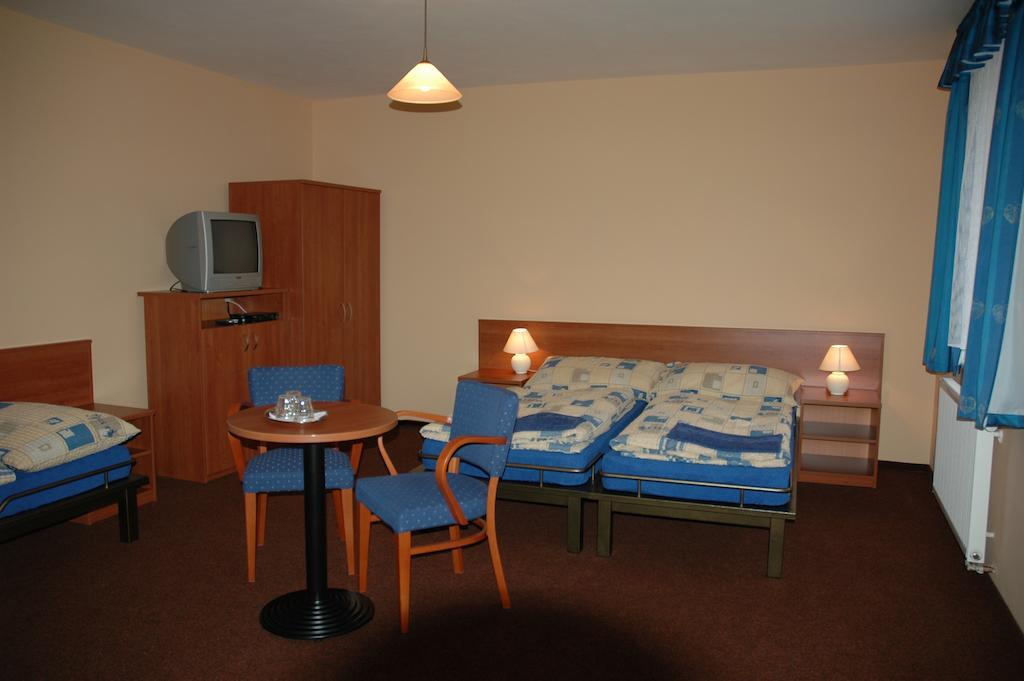 Pension Marathon Врхлаби Номер фото