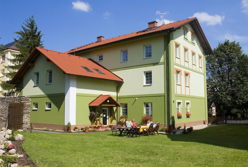 Pension Marathon Врхлаби Экстерьер фото