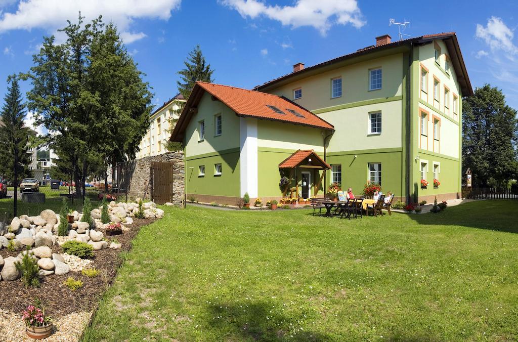Pension Marathon Врхлаби Экстерьер фото