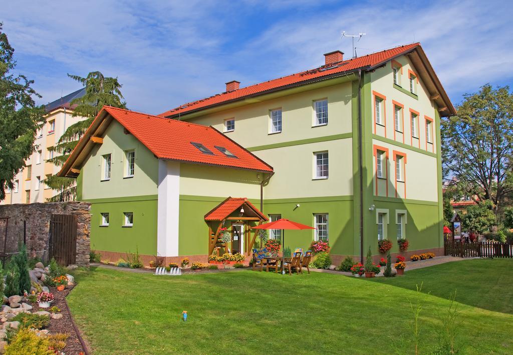 Pension Marathon Врхлаби Экстерьер фото